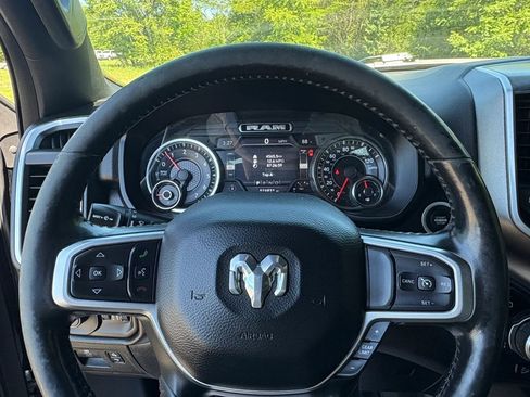 Used 2019 RAM 1500 Big Horn AWD/4WD image 25