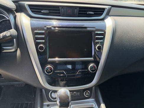 Used 2020 Nissan Murano SV AWD/4WD image 17