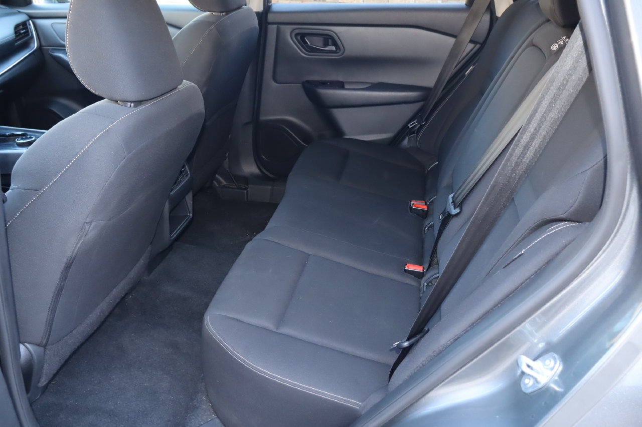 Used 2024 Nissan Rogue S AWD/4WD image 5