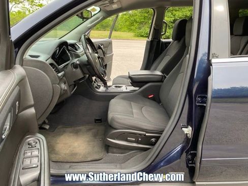 Used 2015 Chevrolet Traverse LT AWD/4WD image 17