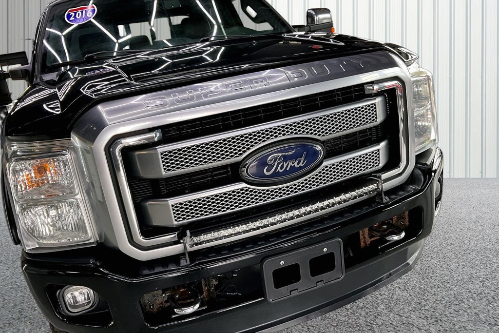 Used 2016 Ford F350 Platinum w/ Platinum Package AWD/4WD image 33