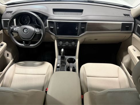 Used 2019 Volkswagen Atlas SE FWD image 16