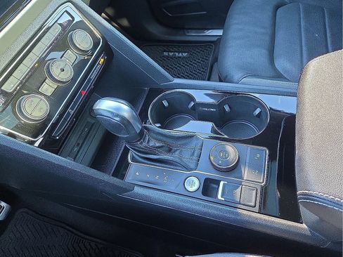 Used 2023 Volkswagen Atlas Cross Sport SEL Premium R-Line image 25