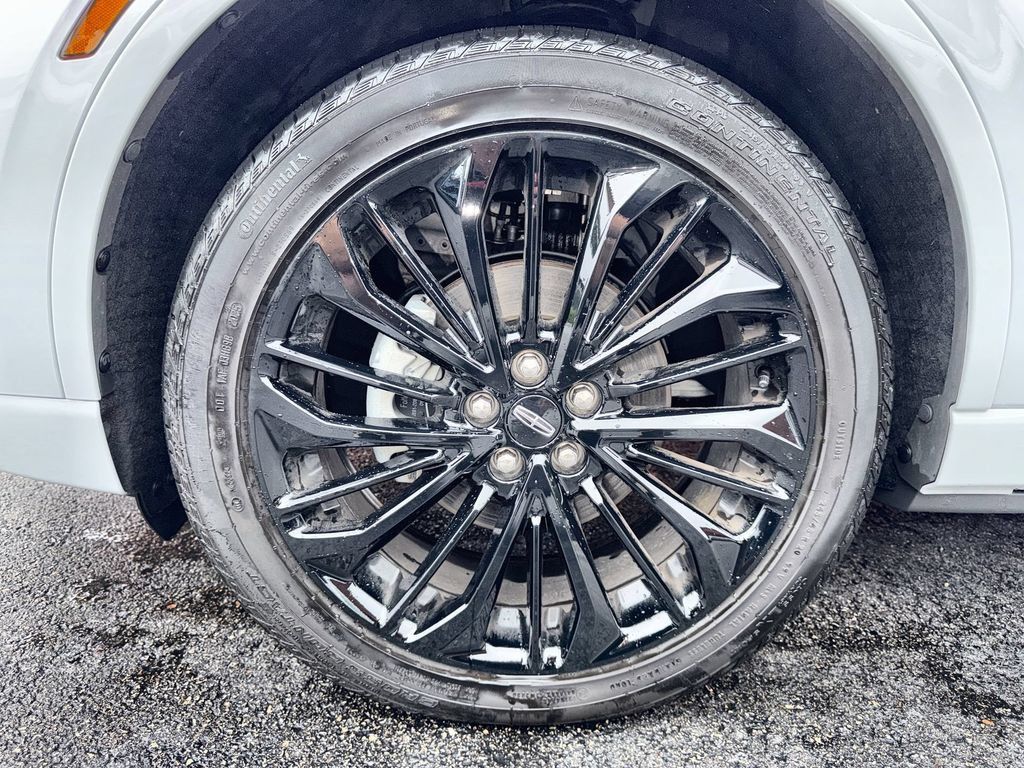 Certified 2026 Lincoln Corsair Premiere AWD/4WD image 19