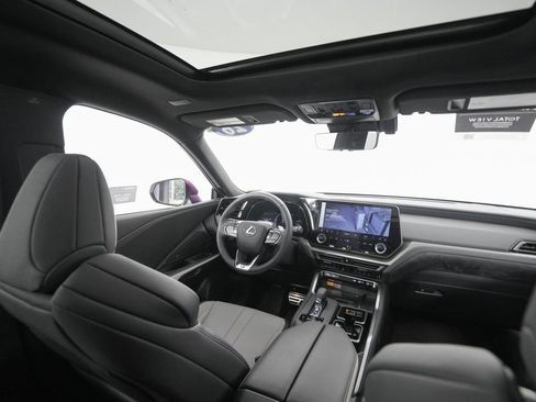 Certified 2026 Lexus TX 500h AWD w/ Technology Package image 16