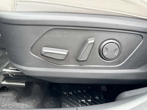 Used 2024 Hyundai Tucson Limited AWD/4WD image 17
