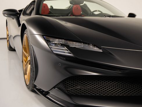 Certified 2024 Ferrari SF90 Spider AWD/4WD image 12