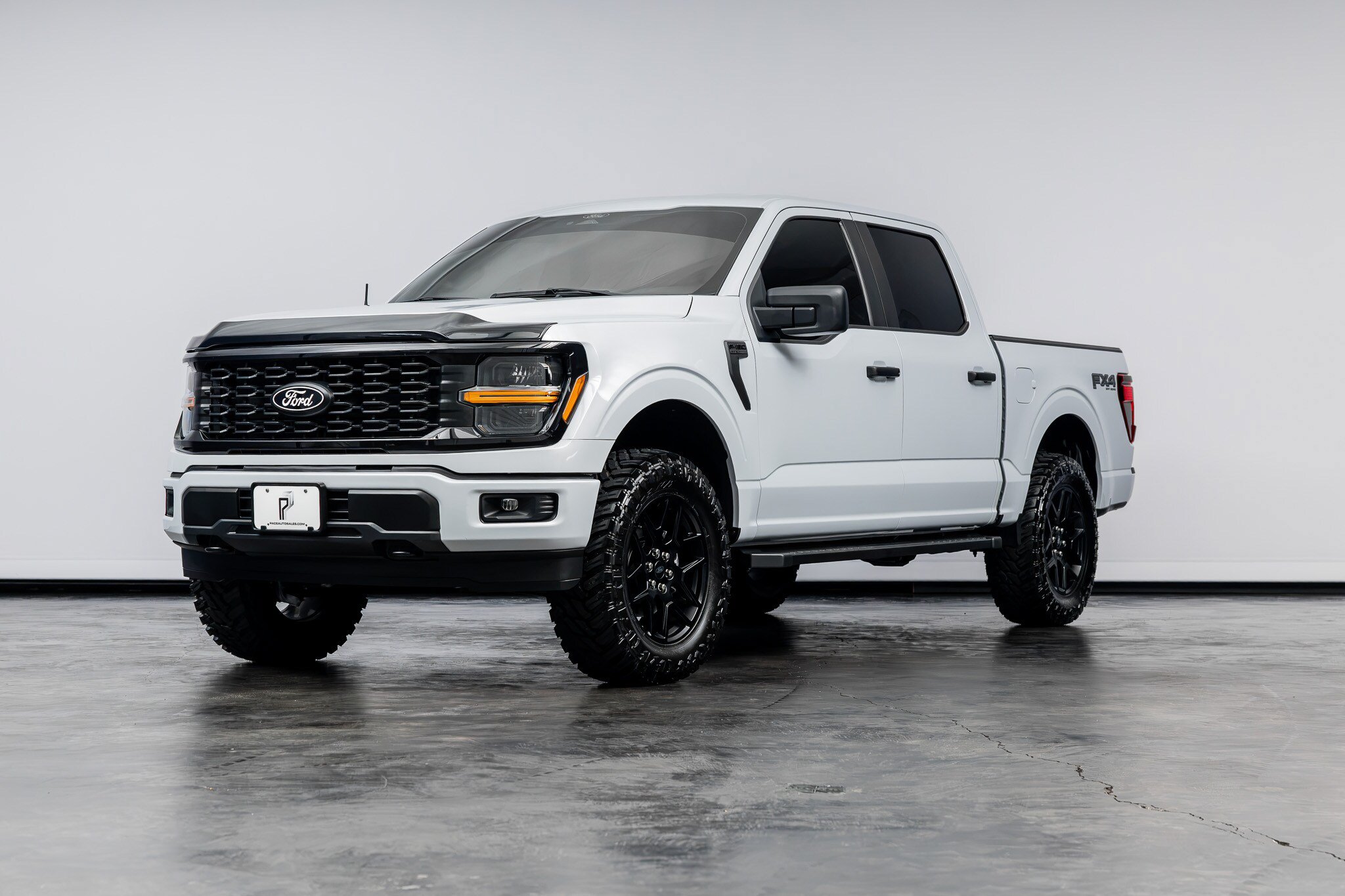Used 2025 Ford F150 STX w/ STX Black Appearance Package AWD/4WD image 7