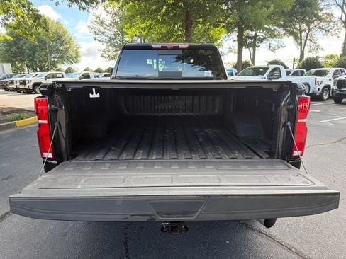 Used 2024 Chevrolet Silverado 2500 High Country w/ High Country Premium Package AWD/4WD image 18