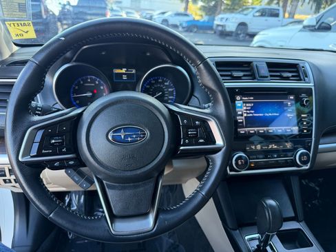 Used 2018 Subaru Outback 2.5i Limited image 23