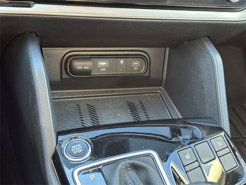Used 2024 Kia Sportage EX image 12
