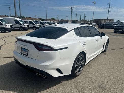 Used 2020 Kia Stinger GT2 AWD/4WD image 5