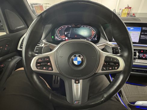 Used 2023 BMW X5 xDrive40i w/ Executive Package AWD/4WD image 19