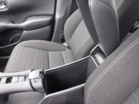 Used 2023 Honda HR-V LX image 15