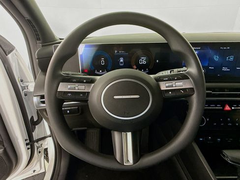 Used 2025 Hyundai Santa Cruz SEL image 11