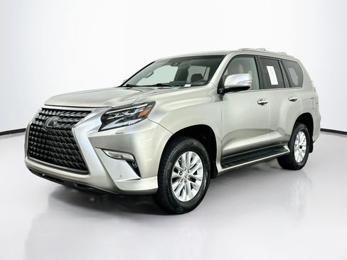 Used 2022 Lexus GX 460 Premium w/ Premium Plus Package AWD/4WD image 3