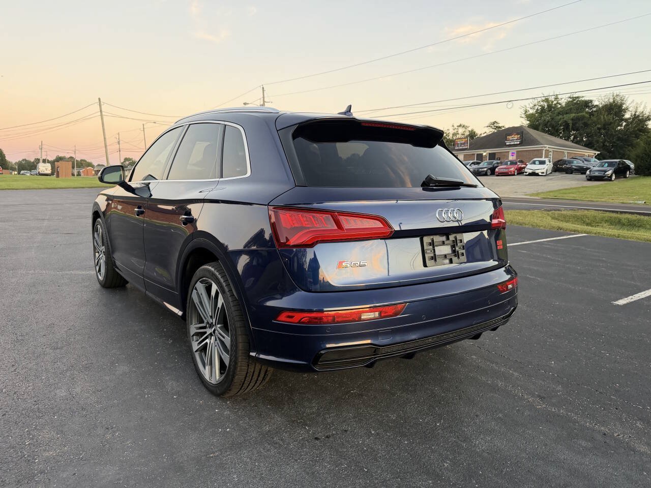 Used 2018 Audi SQ5 Prestige w/ Prestige Package AWD/4WD image 3