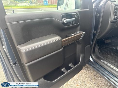 Used 2021 Chevrolet Silverado 1500 LT AWD/4WD image 17