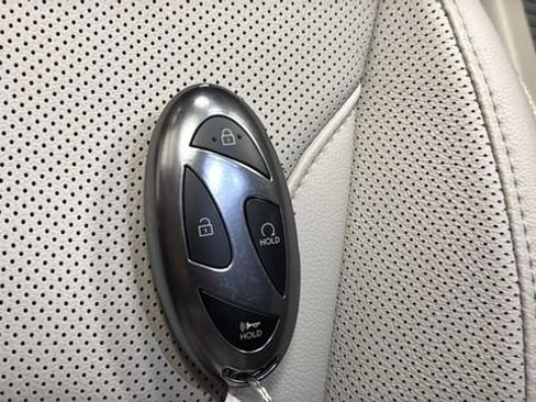 Used 2025 Hyundai Tucson Limited AWD/4WD image 43