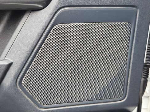 Used 2022 Ford F150 XLT w/ Equipment Group 302A High image 12