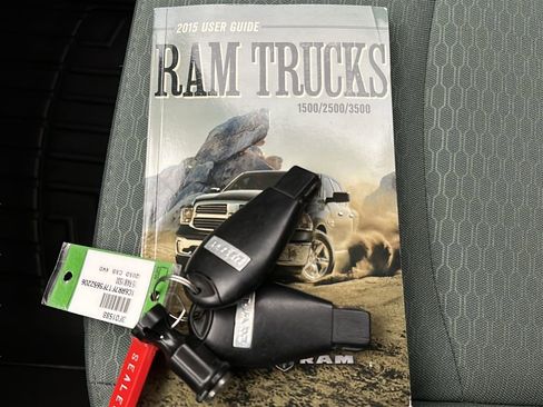 Used 2015 RAM 1500 Express AWD/4WD image 26