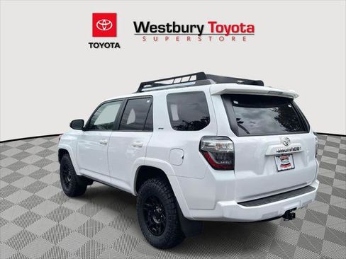 Certified 2022 Toyota 4Runner SR5 image 10