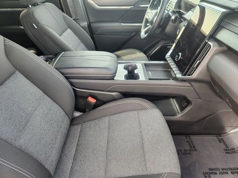 Used 2025 GMC Acadia Elevation FWD image 15