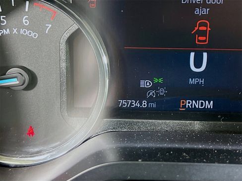 Used 2024 Ford Expedition XLT image 14