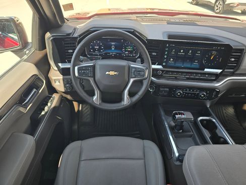Used 2025 Chevrolet Silverado 1500 LTZ w/ Z71 Off-Road Package image 16