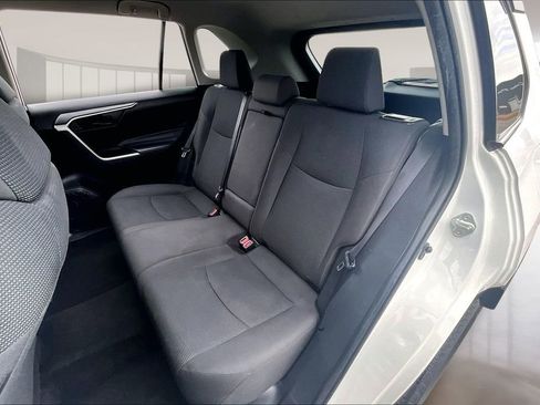 Used 2021 Toyota RAV4 LE image 24