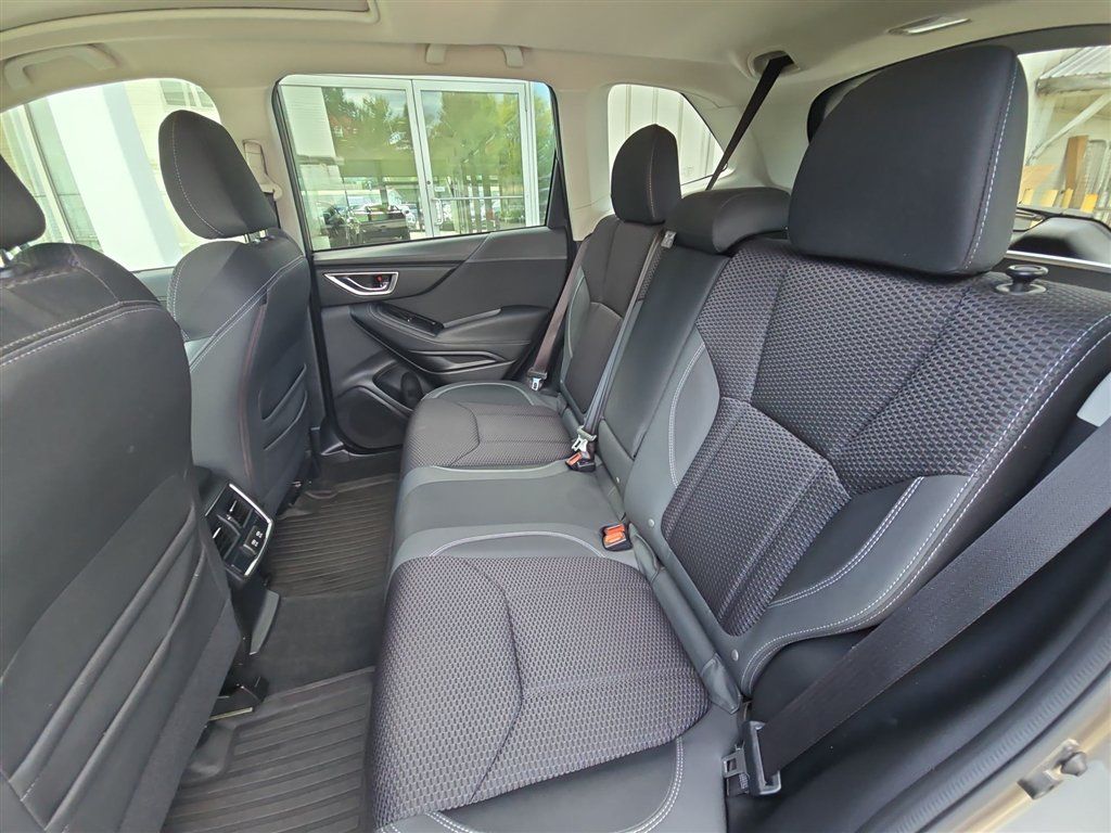 Used 2019 Subaru Forester Premium AWD/4WD image 24