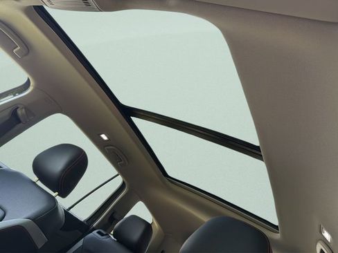 New 2026 Volkswagen Atlas Peak Edition AWD/4WD image 16