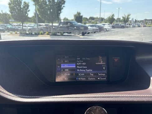 Used 2016 Lexus ES 350 w/ Luxury Package w/Wood Trim FWD image 23