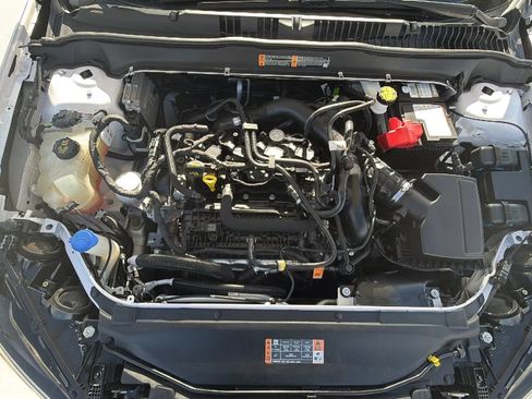 Used 2020 Ford Fusion SE FWD image 24