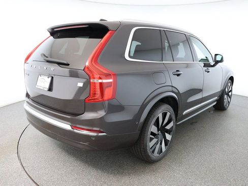 Used 2023 Volvo XC90 T8 Ultimate w/ Protection Package Premier image 4