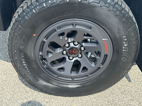 New 2026 Nissan Frontier PRO-4X w/ Pro Premium Package AWD/4WD image 10