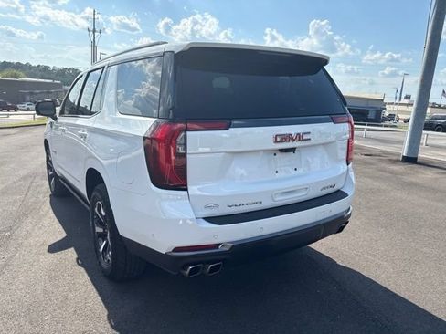 Used 2025 GMC Yukon AT4 w/ AT4 Premium Package AWD/4WD image 5
