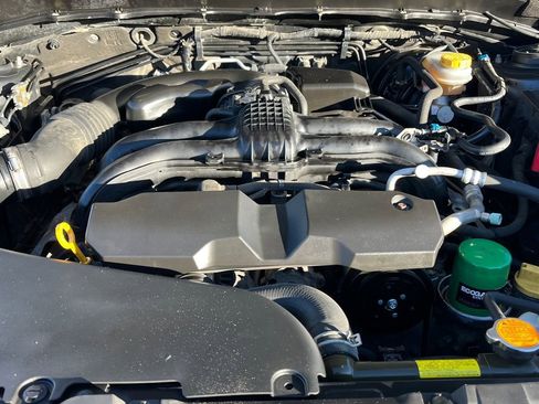 Used 2016 Subaru Forester 2.5i w/ Alloy Wheel Package image 19