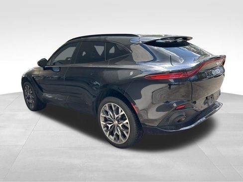 Used 2023 Aston Martin DBX Base image 4
