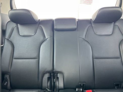 Certified 2025 Kia Telluride S image 37