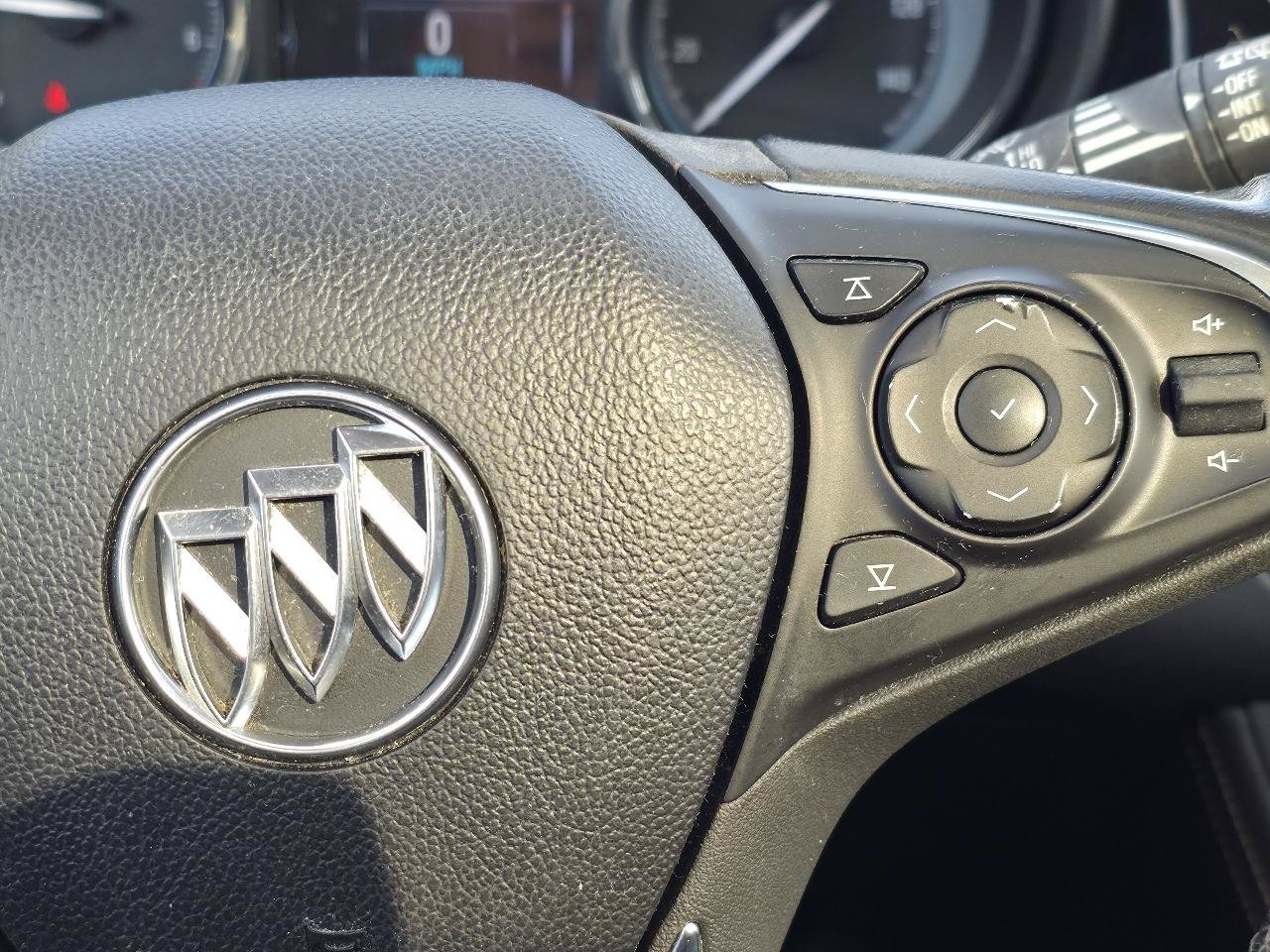 Used 2017 Buick Envision Essence w/ LPO, Hit The Road Package FWD image 33