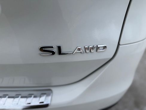 Used 2015 Nissan Rogue SL w/ SL Premium Package image 21