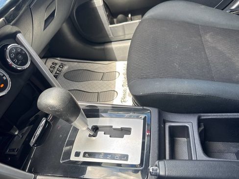 Used 2016 Mitsubishi Lancer ES image 28