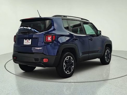 Used 2017 Jeep Renegade Trailhawk AWD/4WD image 6