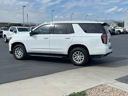 Used 2023 Chevrolet Tahoe LT w/ Luxury Package AWD/4WD image 3