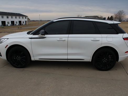 Used 2024 Lincoln Corsair Reserve w/ Equipment Group 201A image 23