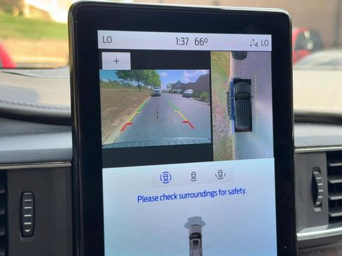 Used 2022 Ford Explorer Platinum w/ Equipment Group 601A image 25