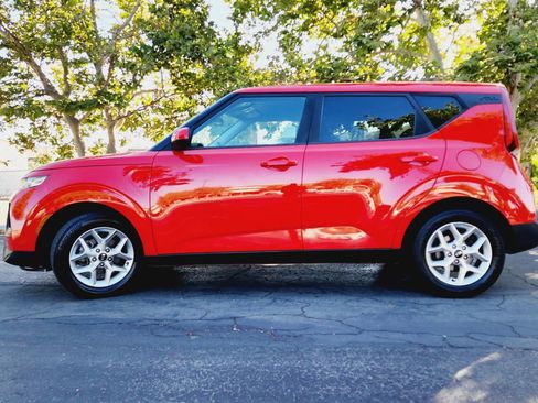 Used 2021 Kia Soul S image 5