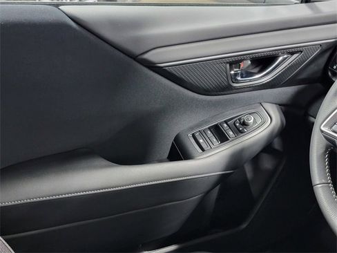 Used 2025 Subaru Outback Premium image 23