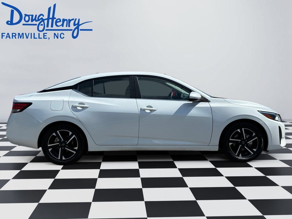 Used 2024 Nissan Sentra SV FWD image 6